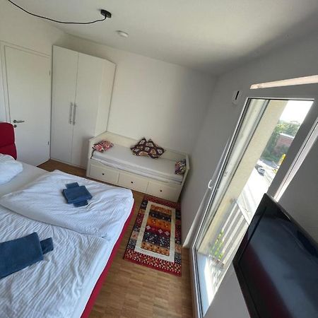 Boutique Zimmer Privat 1-4 Personen Fráncfort del Meno Exterior foto